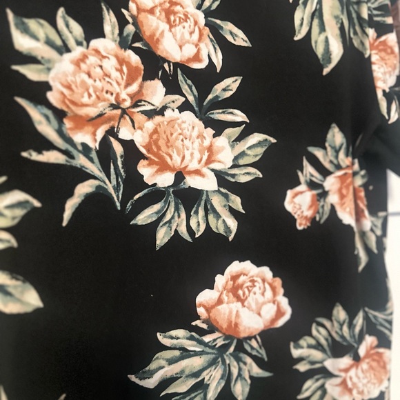 Reborn J Orange and Pink Floral Short Sleeve Blouse - Picture 5 of 5